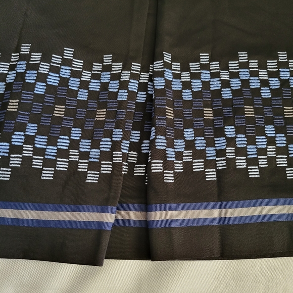 LOFT Black Embroidered Skirt Size 10 - Picture 5 of 11